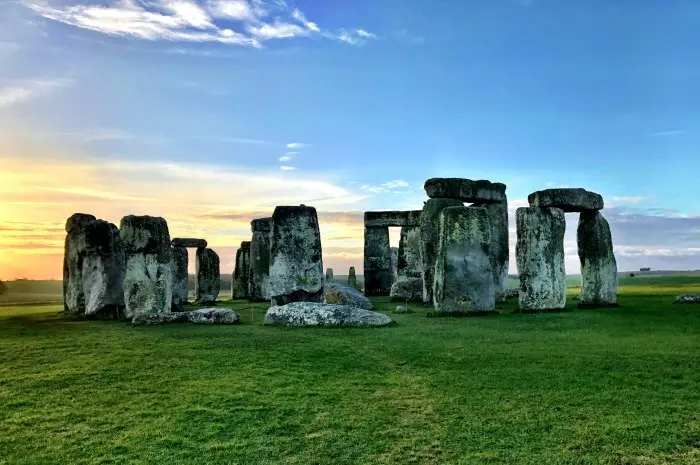 Unique Facts about Stonehenge, the World's Largest Megalithic Site Full of Mysticism